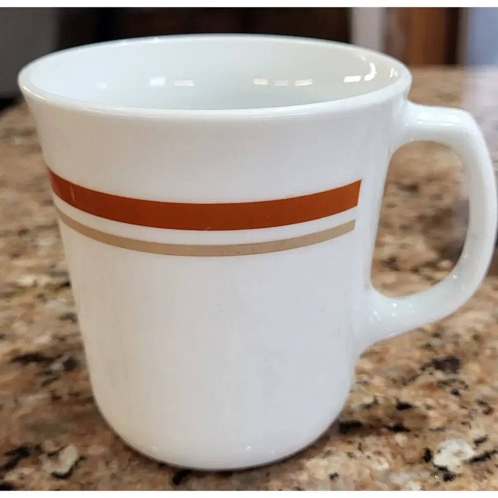 Corelle by Corning Cinnamon Or Chestnut Pattern (Set of 4) Mugs